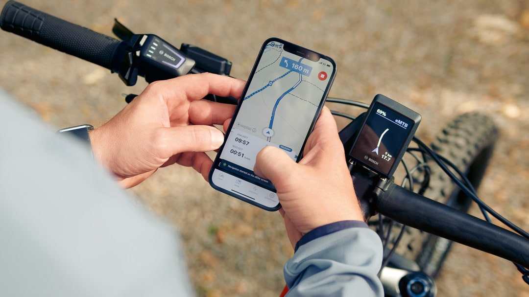 Lucky_Bike-Blog_E-Bike-Displays_Bosch_Smart_System_LED-Remote-Kiox300_Navigation_eBike_Flow_App